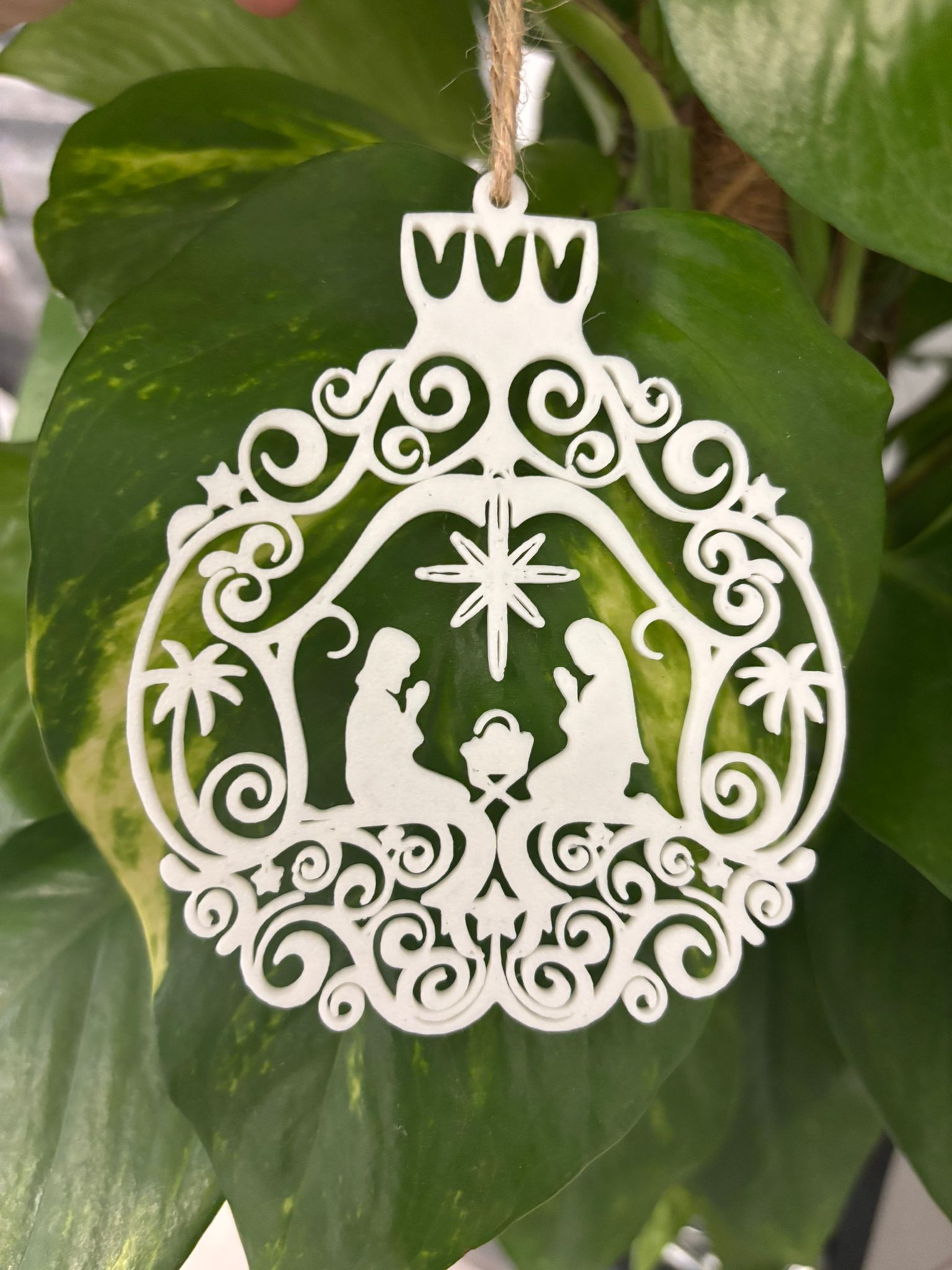 Adorno de Navidad con Nacimiento | Decoración Navideña Religiosa en 3D | Belén Moderno Impreso en PLA | Decoración Árbol de Navidad