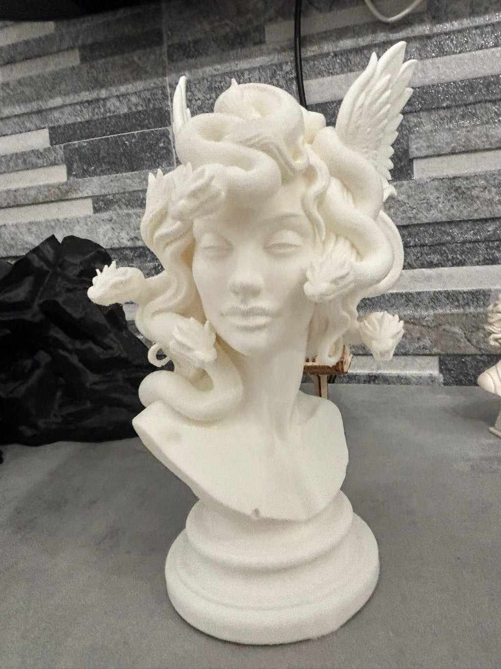 Busto Medusa 3D Decorativo - 15cm